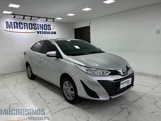 TOYOTA YARIS 1.5 16V FLEX XL PLUS CONNECT MULTIDRIVE TOYOTA YARIS 1.5 16V FLEX XL PLUS CONNECT MULTIDRIVE